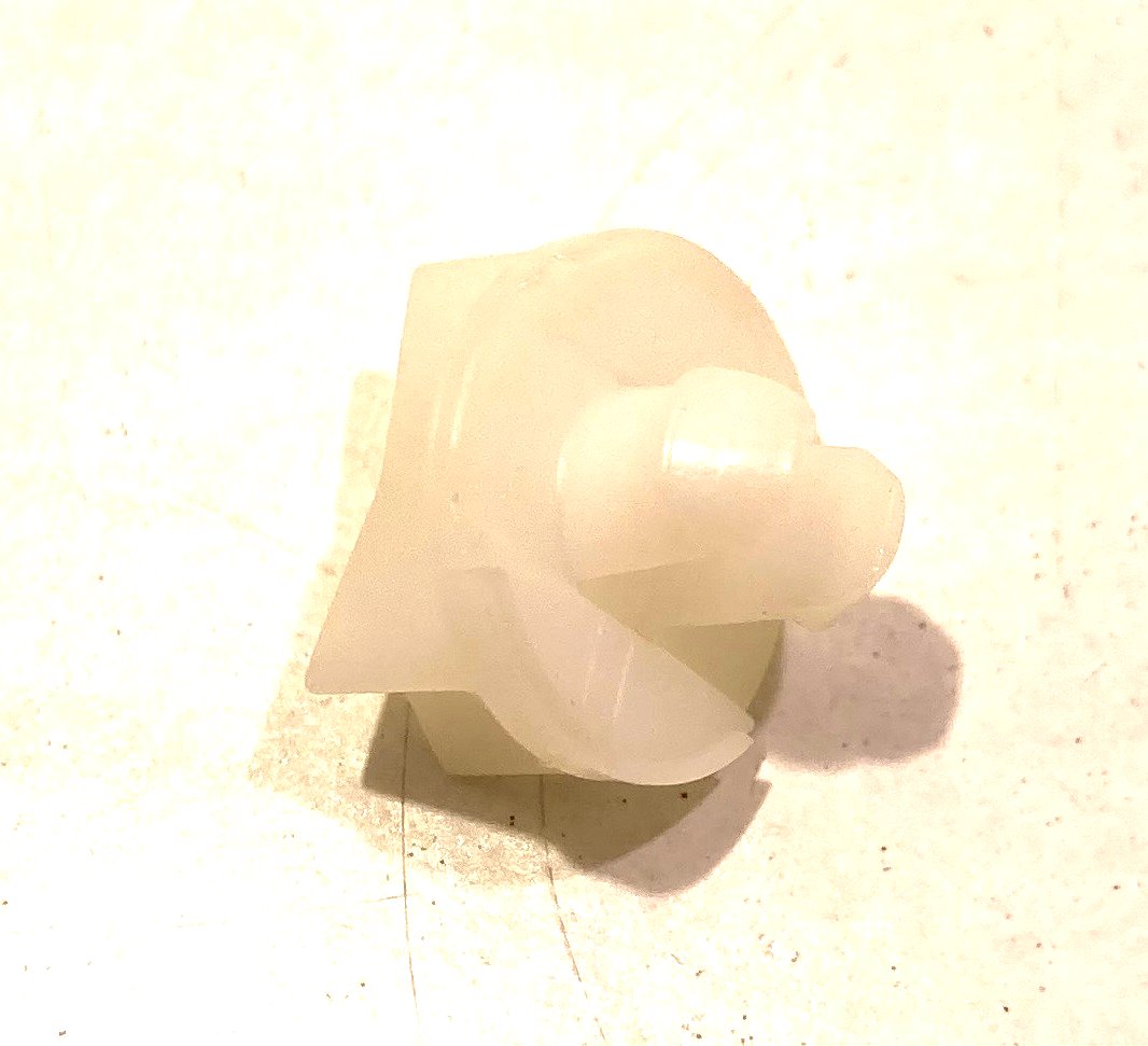 Jaguar Západka stropní konzoly Originál (OE: J9C10562)