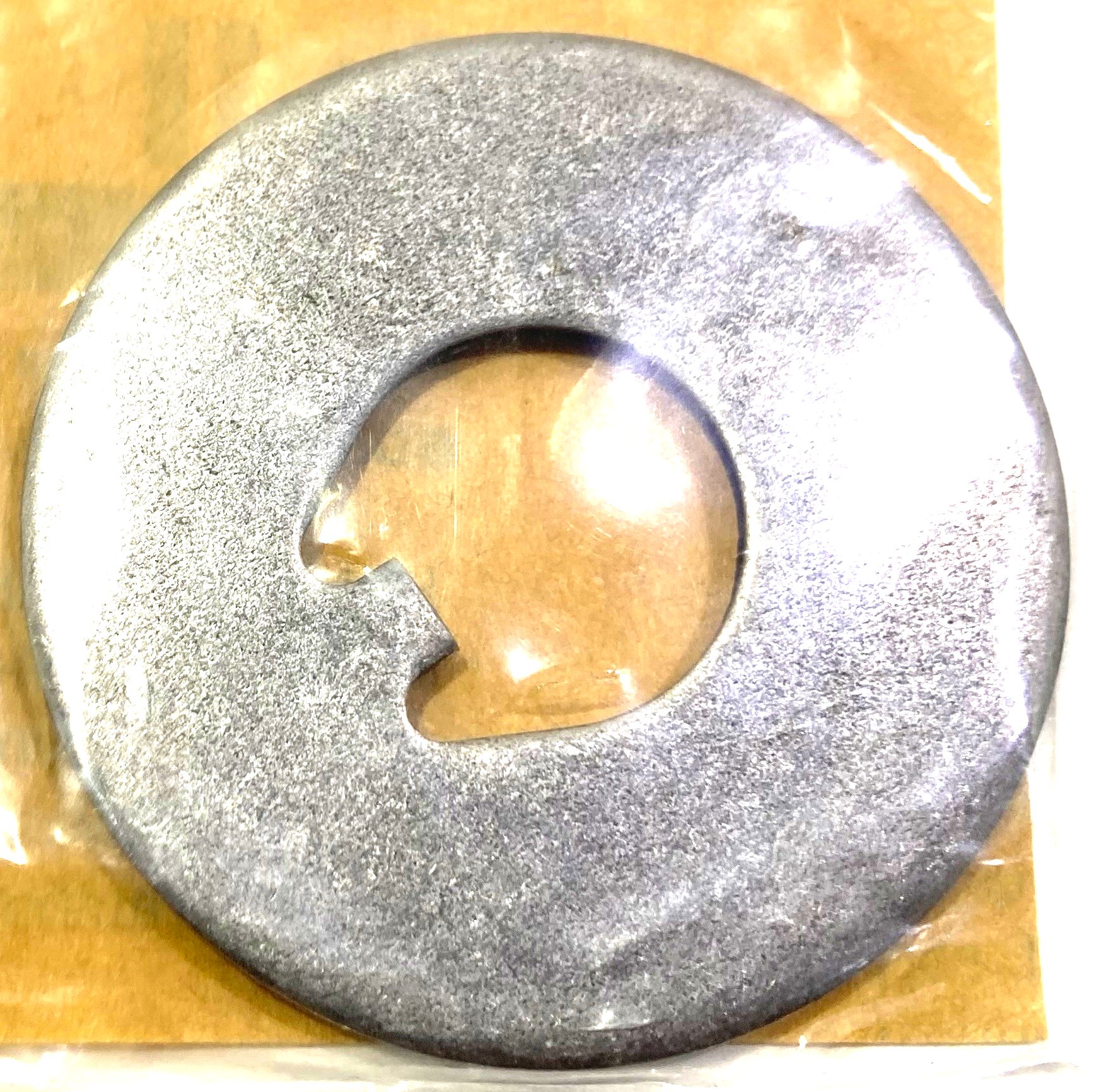 Mitsubishi Podložka ložiska předního náboje kola OE MB025126