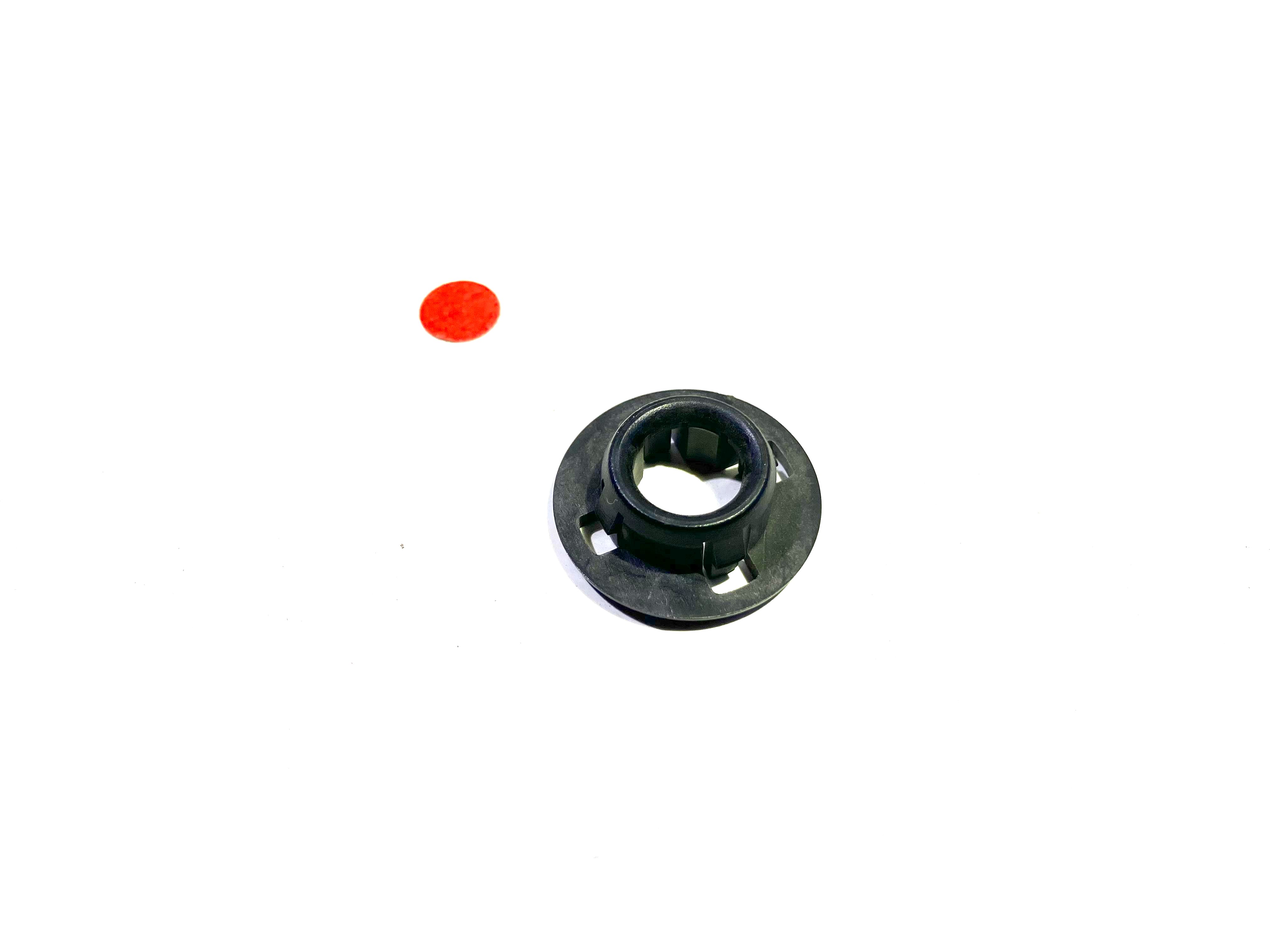 Toyota průchodka tyčky kapoty OE 9048015035