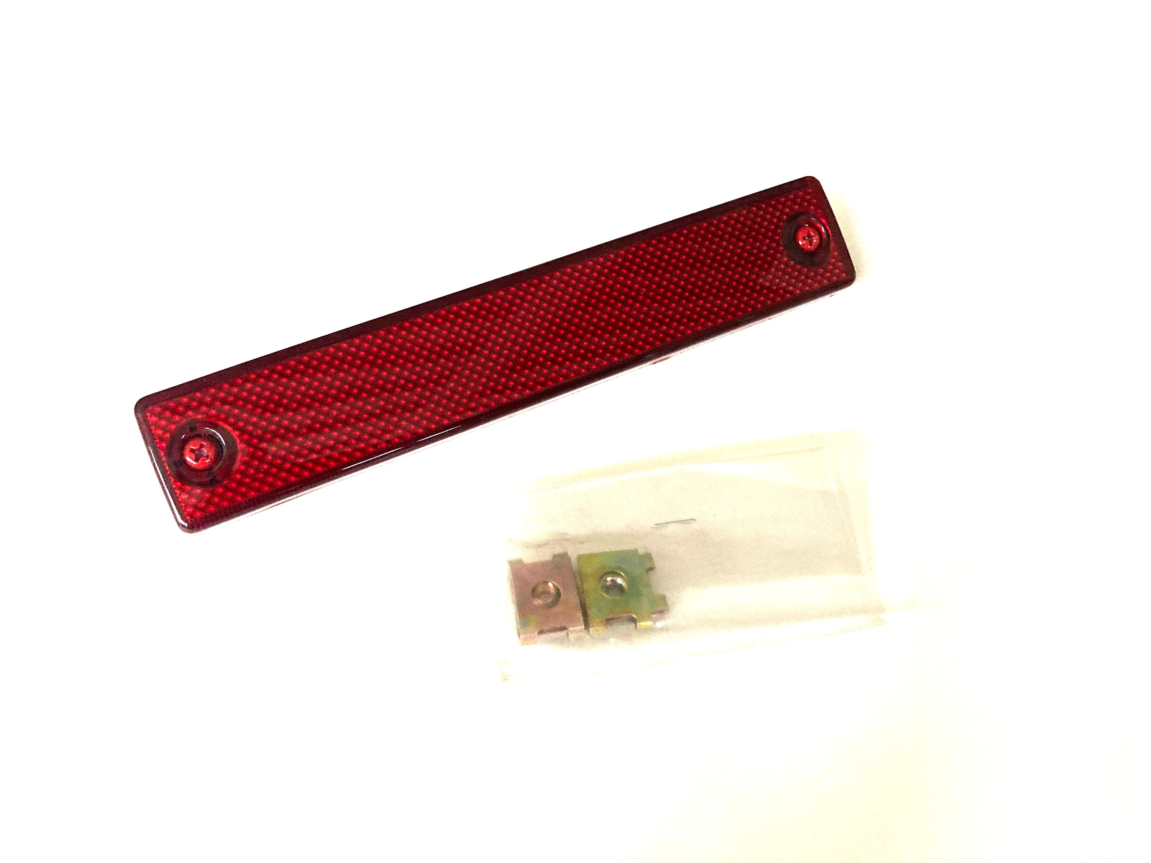 Mitsubishi Odrazka Originál (OE: MB831657)